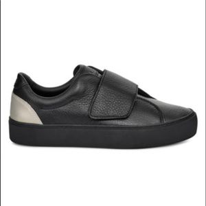 UGG Neri Leather Sneakers us size 6.5